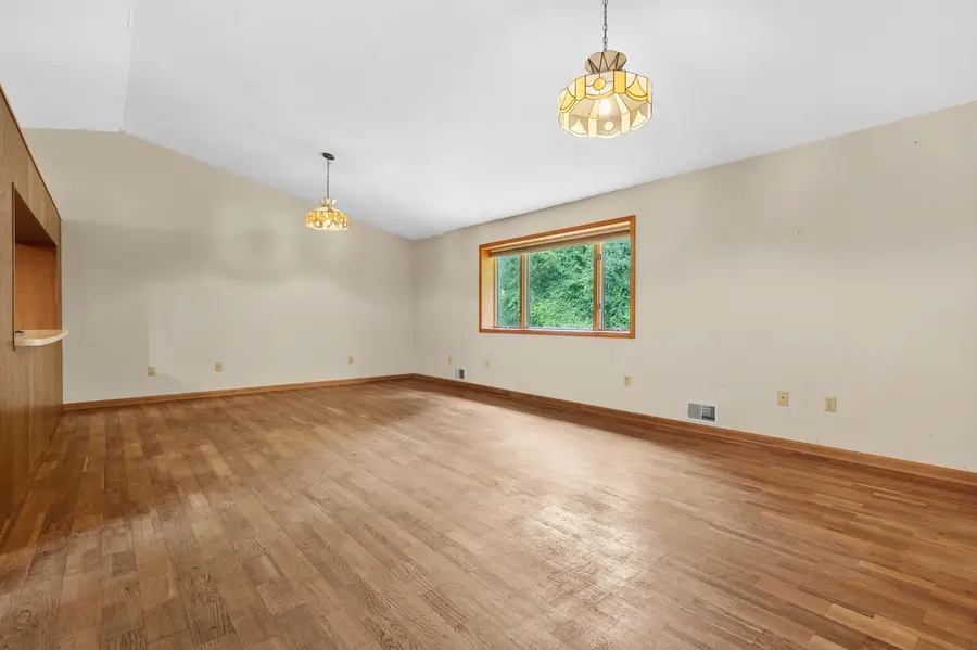 2474 E Vw Avenue E, Vicksburg, MI 49097 - #3