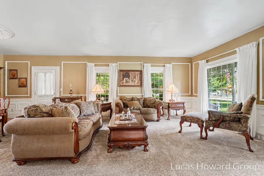 314 S Sherwood Avenue, Plainwell, MI 49080 - #3