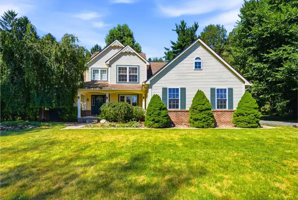 3079 Island Hills Drive, Dexter, MI 48130