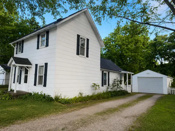 28 W Post Street, Newaygo, MI 49337