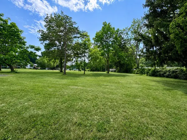 3320 S Pipestone Road, Sodus, MI 49126