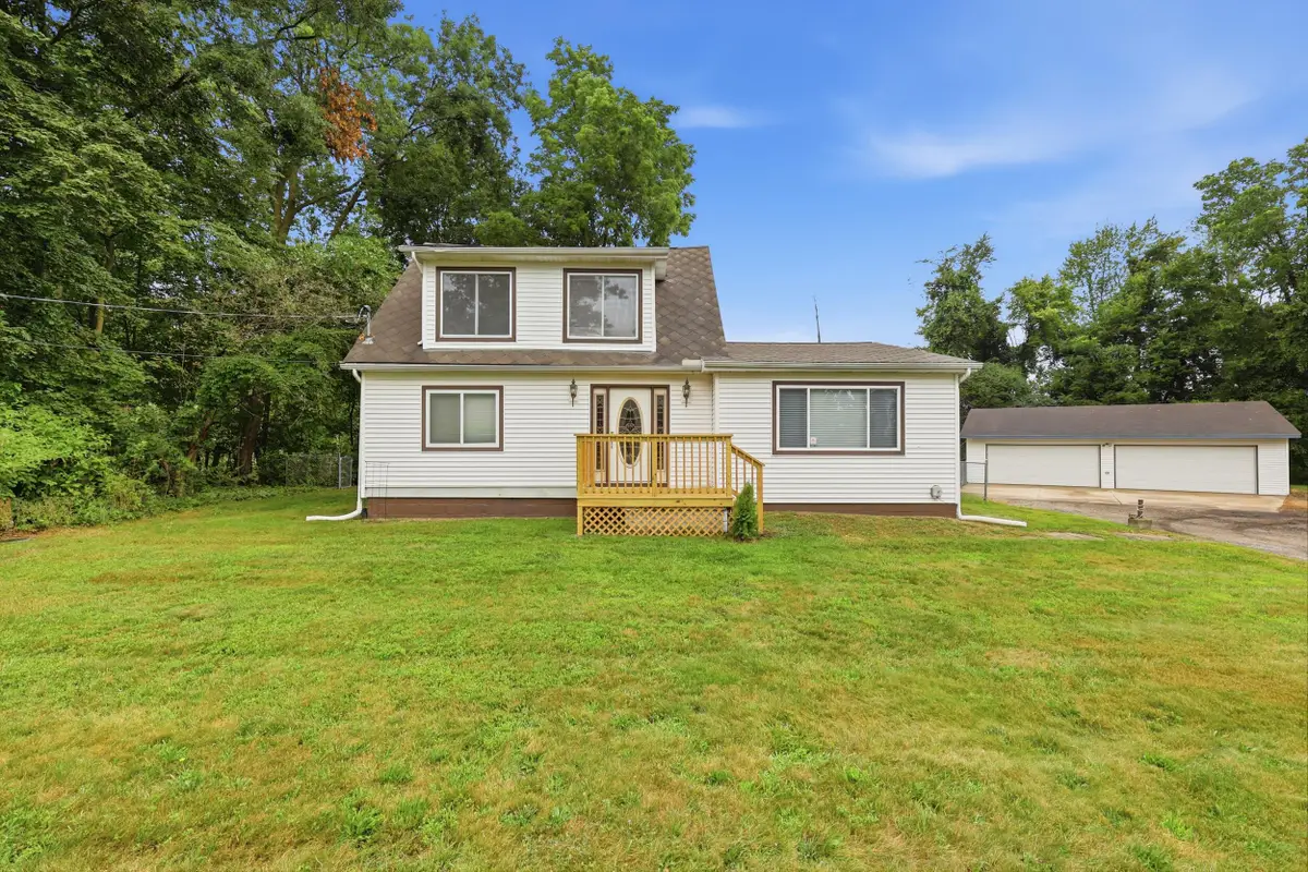 6091 E V Avenue, Vicksburg, MI 49097 - #1