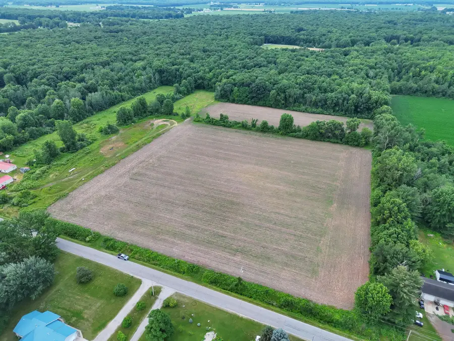 W Sloan Road, Saginaw, MI 48603 - #3