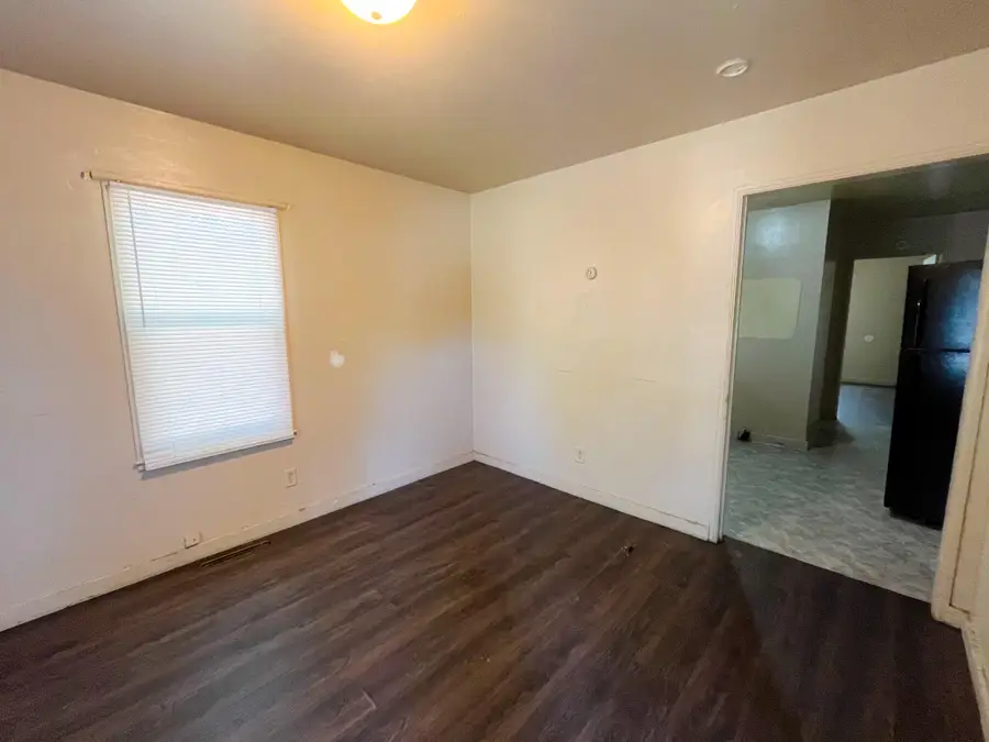 840 E High Street, Benton Harbor, MI 49022 - #3