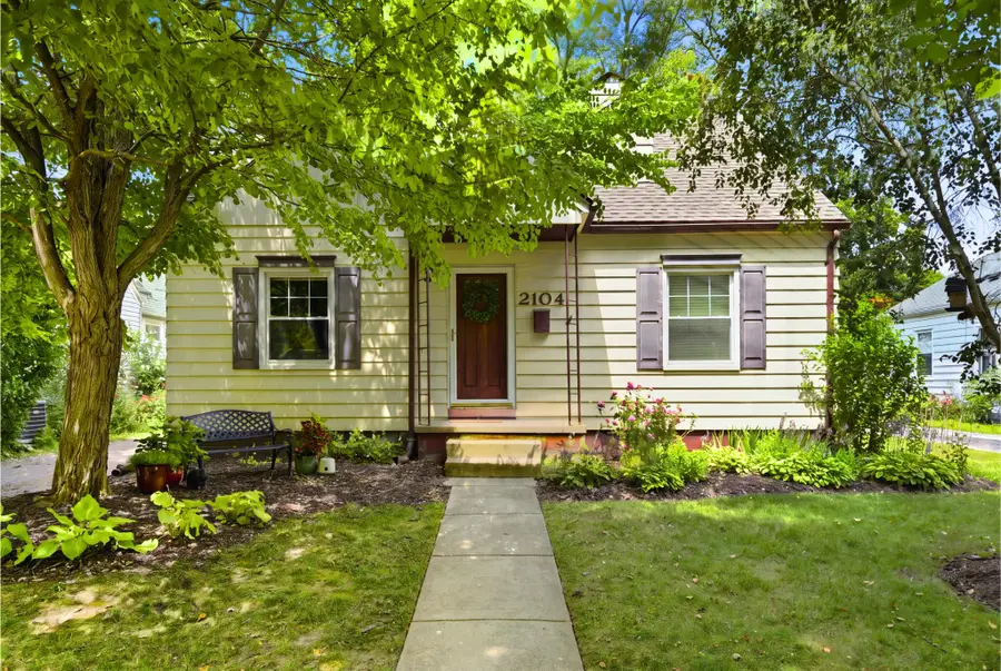 2104 Arborview Boulevard, Ann Arbor, MI 48103 - #2