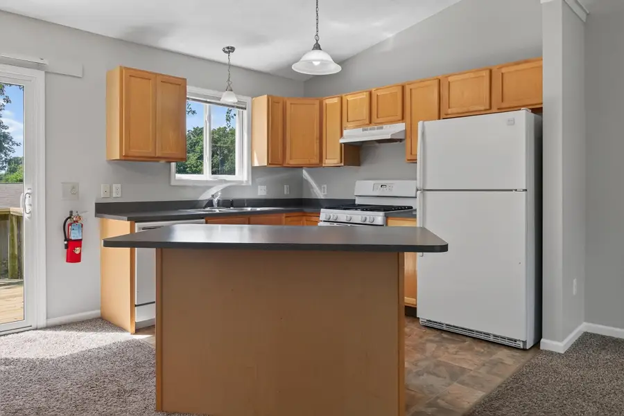 1006 26th Street Sw, Wyoming, MI 49509 - #2