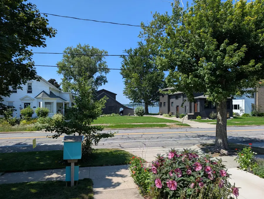 1303 Lakeshore Drive, Muskegon, MI 49441 - #2