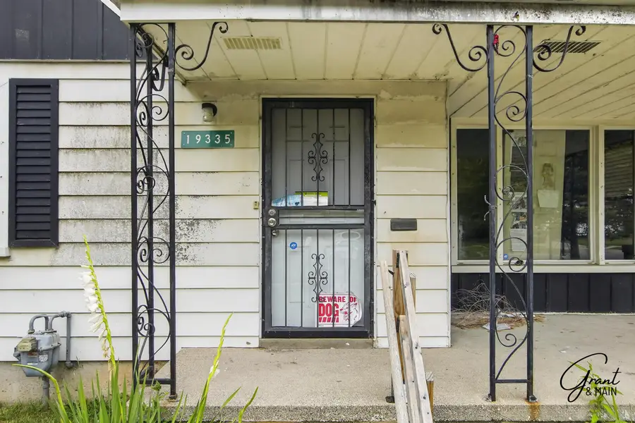 19335 Trinity Street, Detroit, MI 48219 - #2