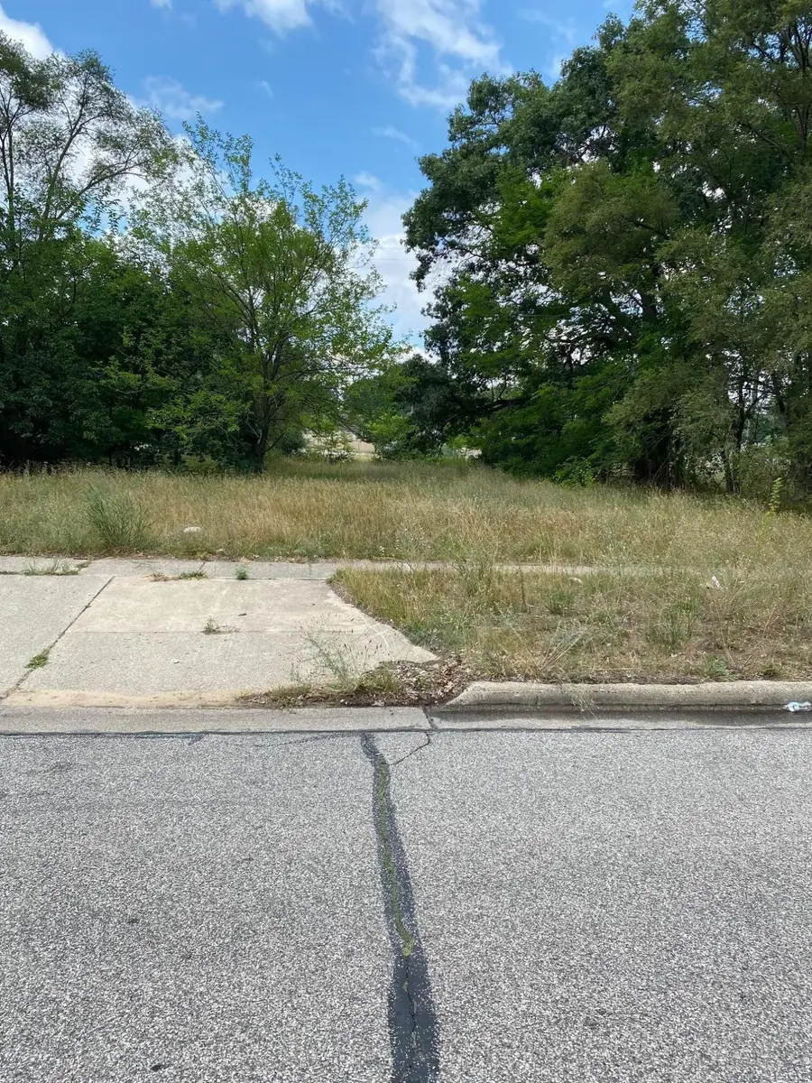 2163 Continental Street, Muskegon, MI 49444 - #3