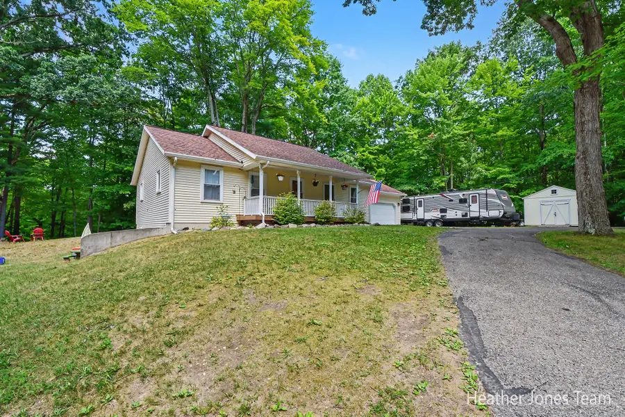 6936 Schmeid Road, Lakeview, MI 48850 - #2