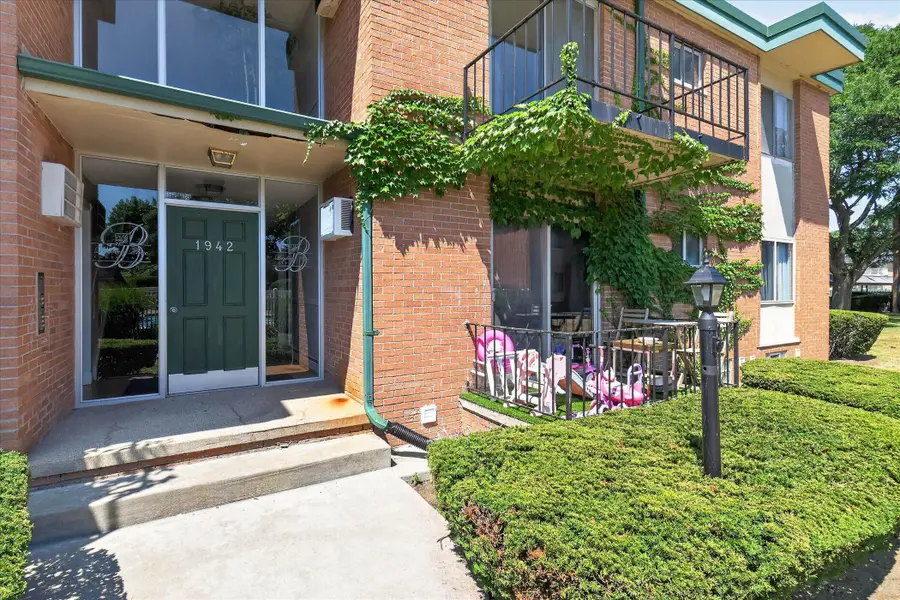 1942 Axtell Drive #3, Troy, MI 48084 - #3