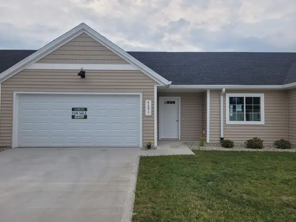4291 Highpoint Drive #106, Wayland, MI 49348