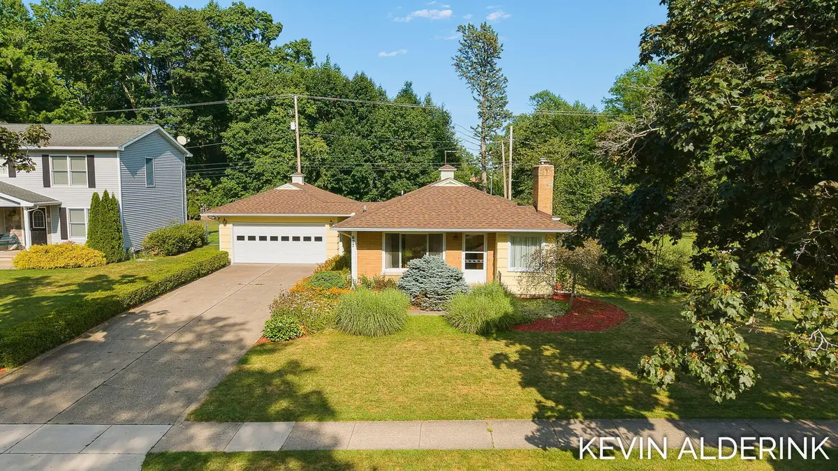 627 Hall Boulevard, Mason, MI 48854 - #1