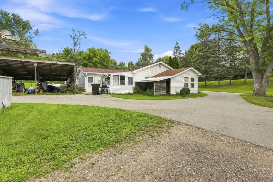 2899 Tanner Lake Road, Hastings, MI 49058 - #3
