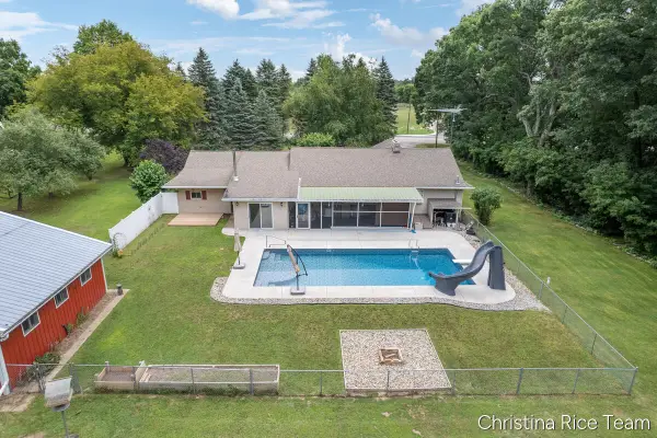 10226 SW Greenville Road, Greenville, MI 48838