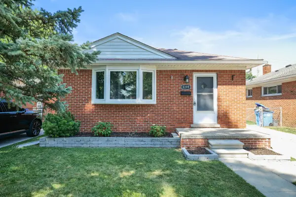 8299 Nightingale Street, Dearborn Heights, MI 48127