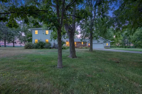 11012 Green Lake Road, Middleville, MI 49333