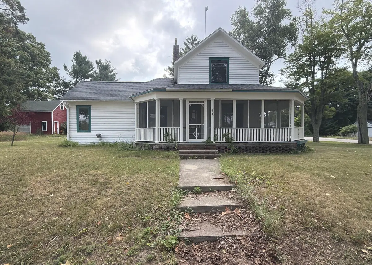 306 N Carland Street, Marion, MI 49665 - #1