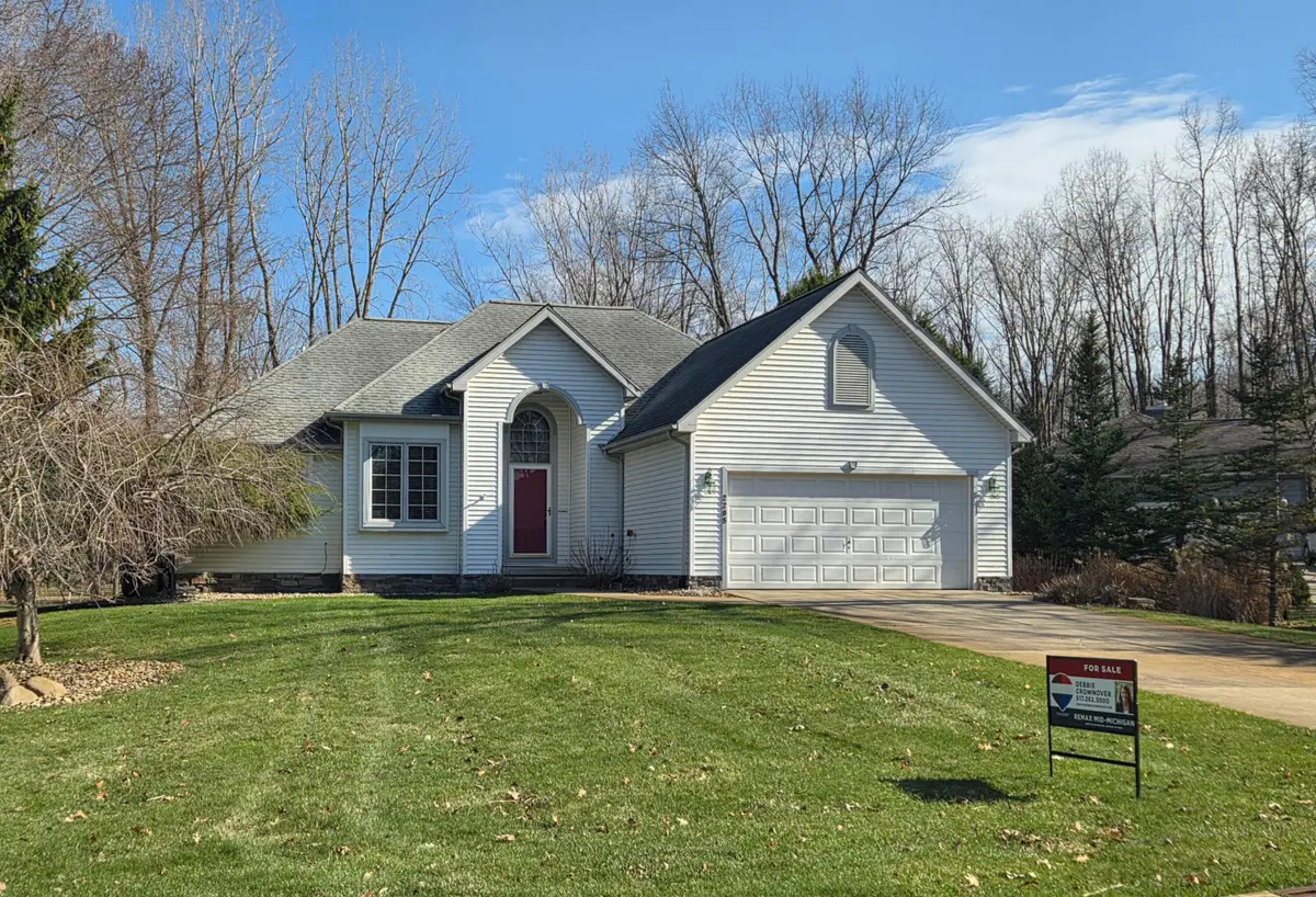 2205 Lake Wood Drive, Jackson, MI 49203 - #1