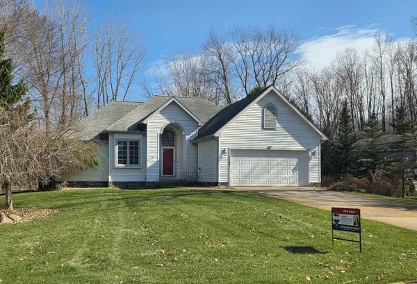 2205 Lake Wood Drive, Jackson, MI 49203