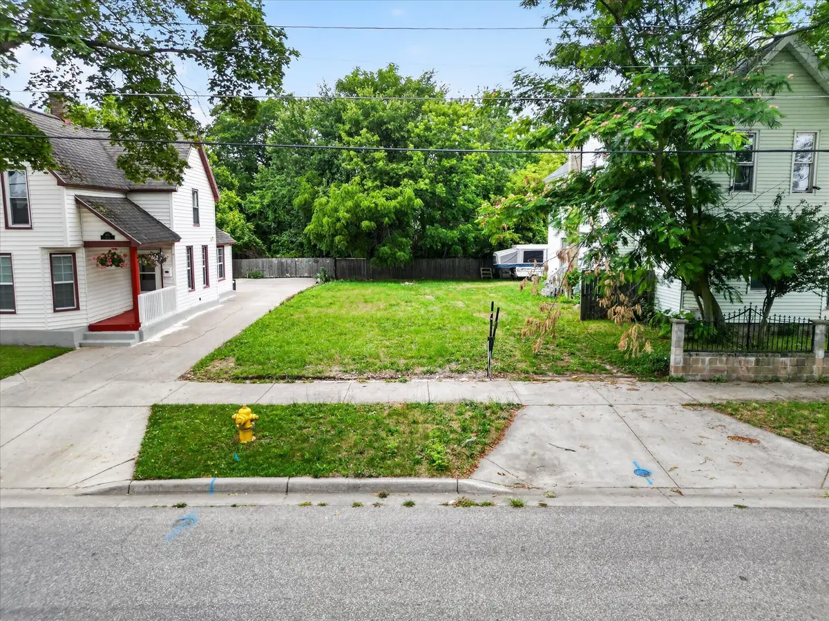 851 Oakland Avenue Sw, Grand Rapids, MI 49503 - #1