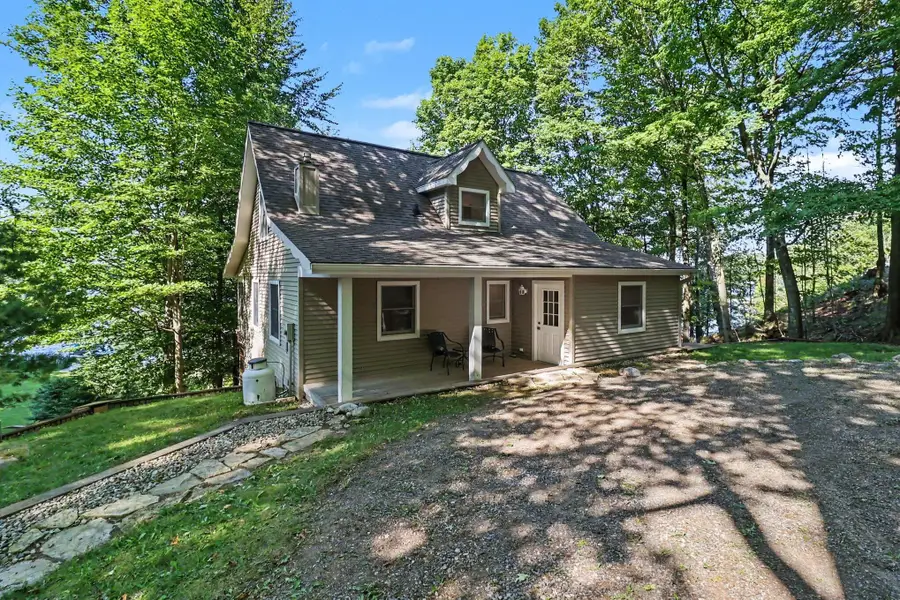 6836 W Vesper Drive, Ludington, MI 49431 - #3