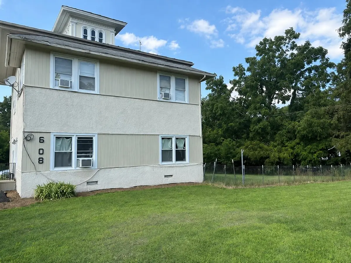 608 W Michigan, Paw Paw, MI 49079 - #1
