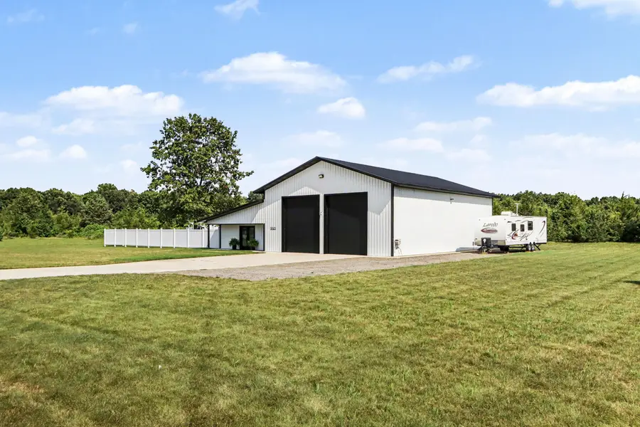 19061 M-60, Lockport, MI 49093 - #2