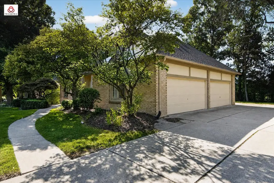 1431 Provincial Drive, Troy, MI 48084 - #3