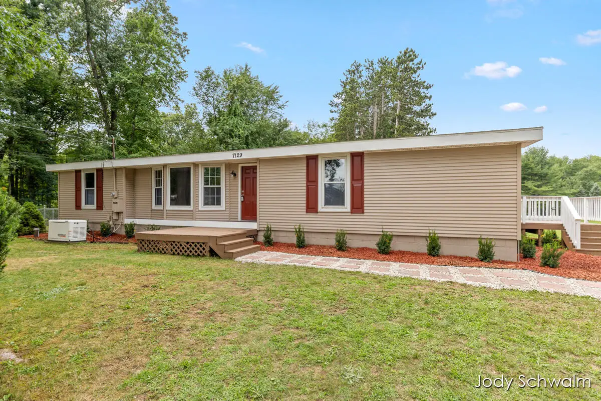 7129 Eldred Avenue Ne, Rockford, MI 49341 - #1