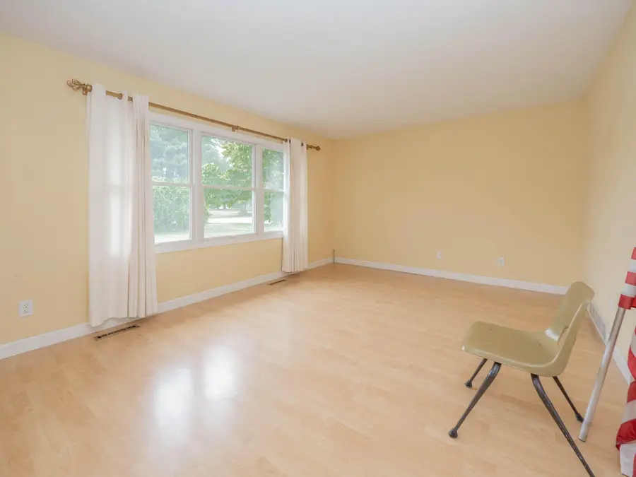 9372 W Arrowhead Drive W, Scotts, MI 49088 - #3
