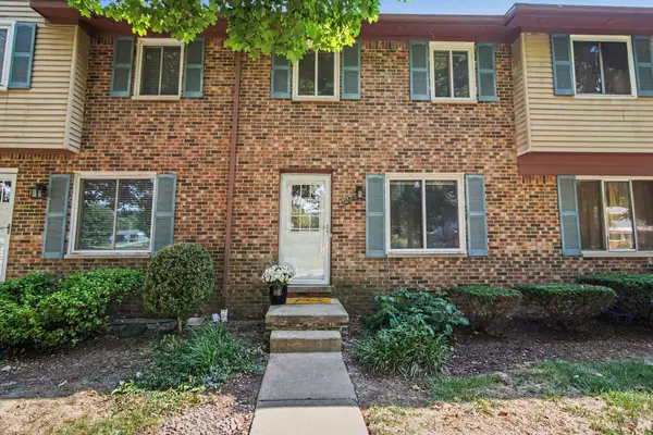 227 Sheffield Drive, Saline, MI 48176