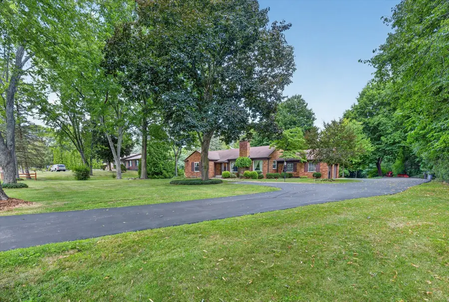 30030 Westgate Road, Farmington Hills, MI 48334 - #2