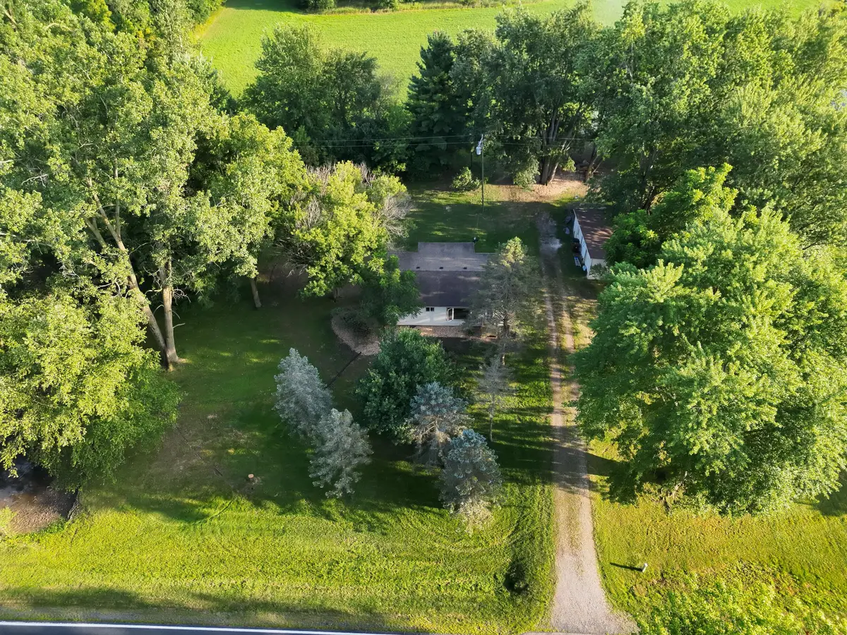 4120 E Haslett Road, Perry, MI 48872 - #1
