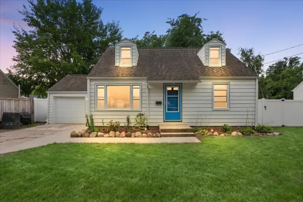 1728 Park Avenue, Kalamazoo, MI 49004