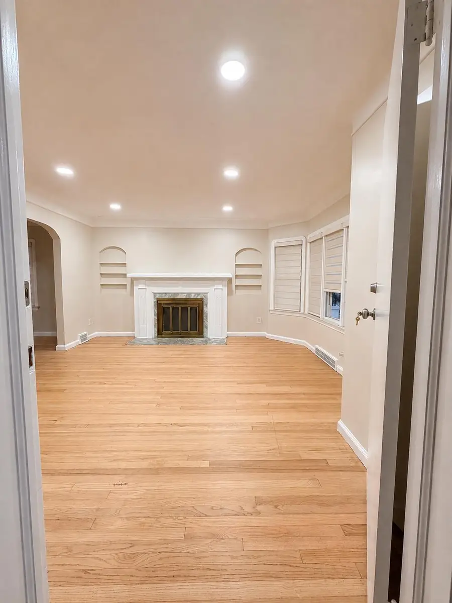 7048 Jonathon Street, Dearborn, MI 48126 - #3