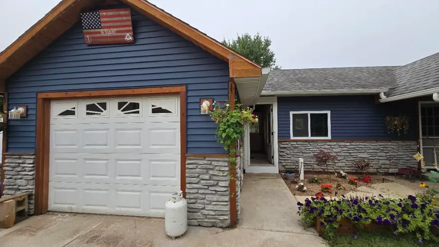 11118 E Grand River Avenue, Portland, MI 48875 - #2