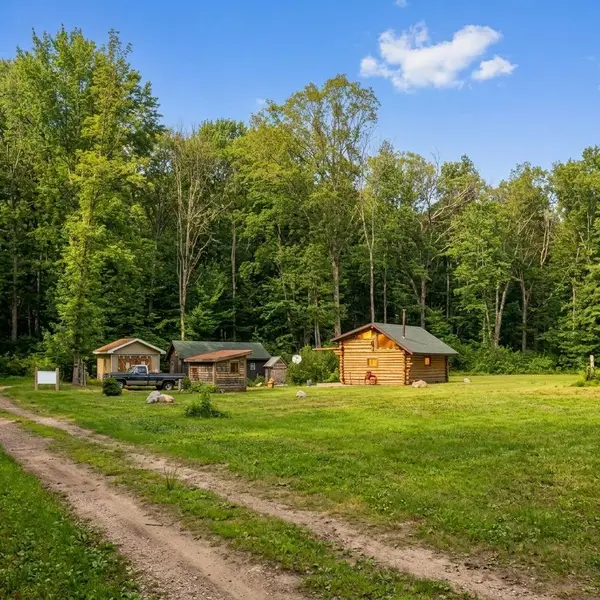 2994 N 6th Street, White Cloud, MI 49349