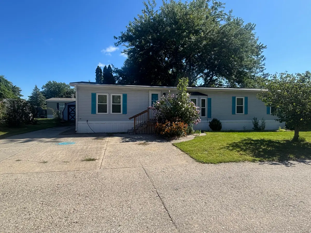 14288 Winters Creek W, West Olive, MI 49460 - #1