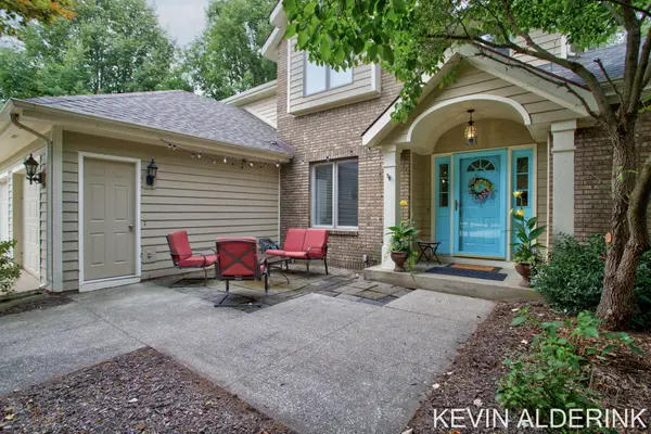 1305 Augusta Court W, Holland, MI 49423