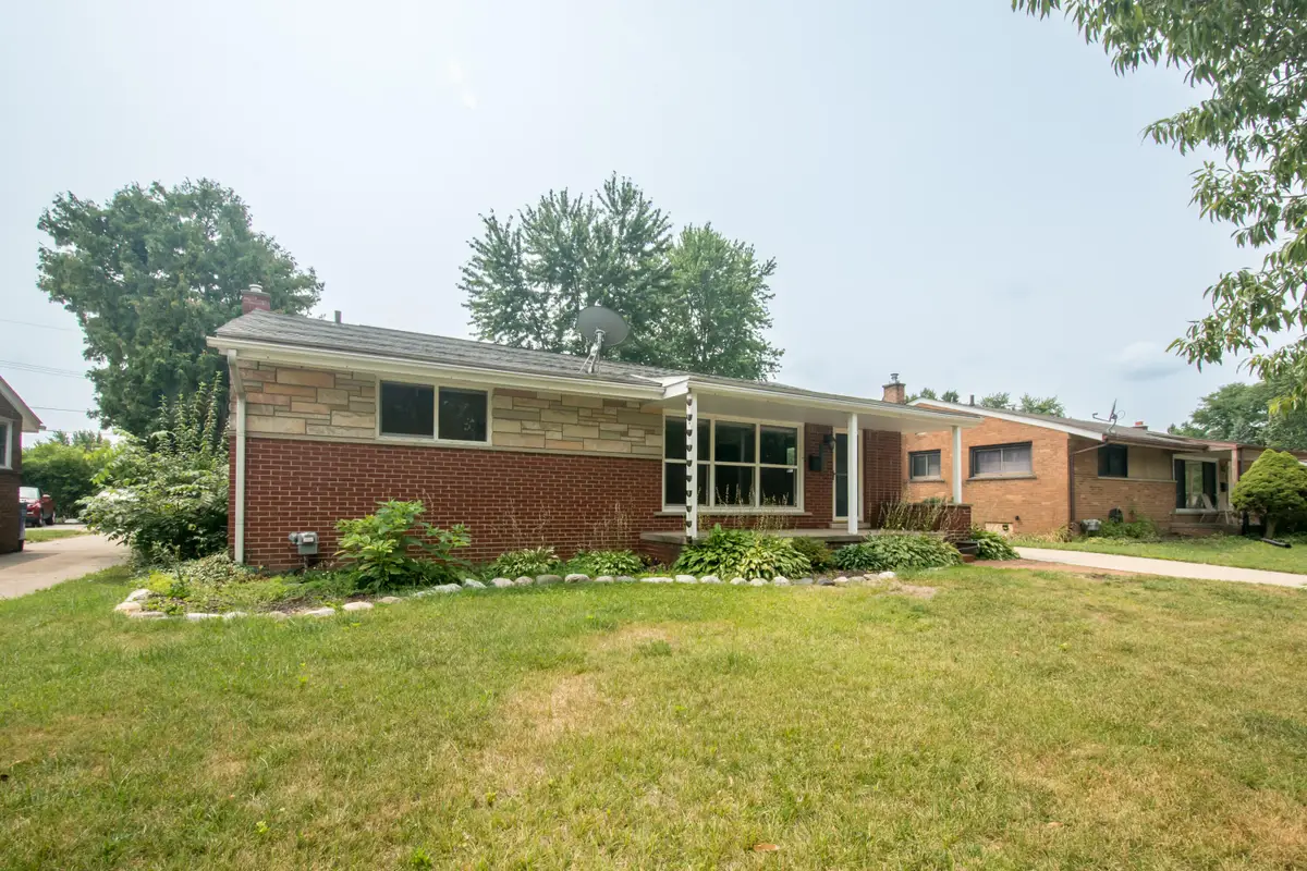 4642 Audubon Drive, Warren, MI 48092 - #1