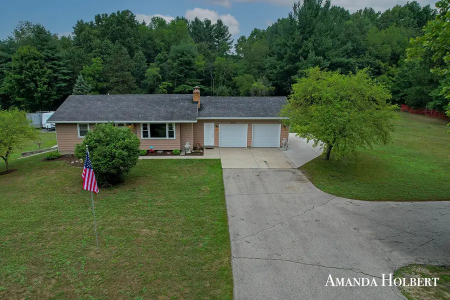 4635 12 Mile Road Ne, Rockford, MI 49341 - #2