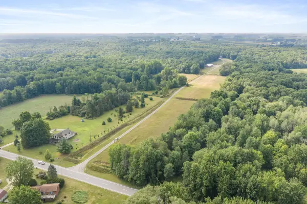 4390 22 Mile Road Nw, Kent City, MI 49330