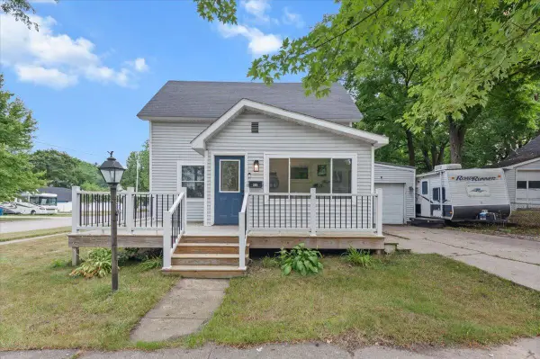 303 E Dayton Street, Fremont, MI 49412