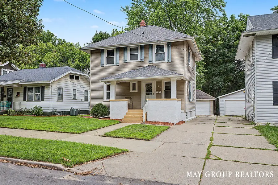 143 Burr Oak Street Ne, Grand Rapids, MI 49505 - #2