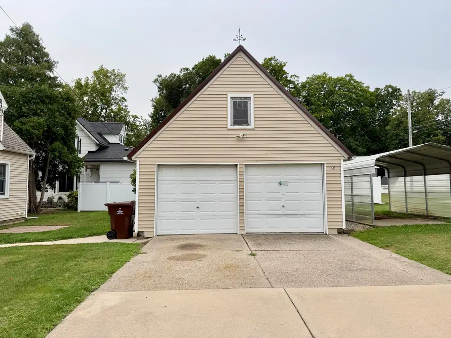 773 3rd Avenue, Lake Odessa, MI 48849 - #3