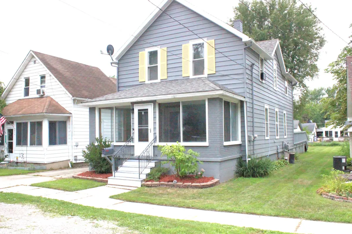 208 Jay Street, Saint Charles, MI 48655 - #1