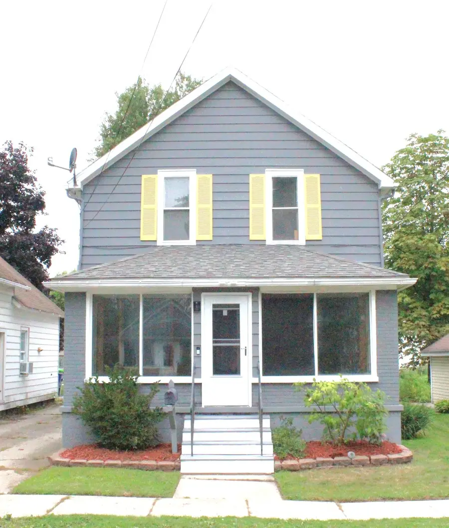 208 Jay Street, Saint Charles, MI 48655 - #2