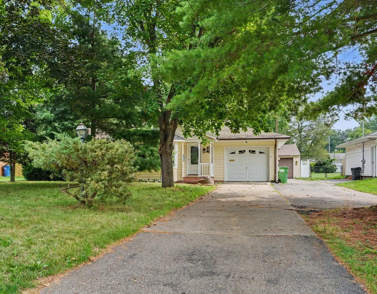 249 S 20th Street S, Battle Creek, MI 49015 - #1
