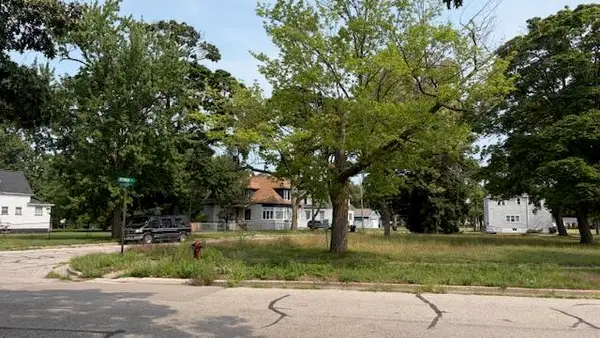 388 Jackson Avenue, Muskegon, MI 49442
